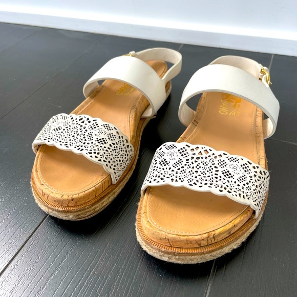 Salvatore Ferragamo Women’s Sandals US 6 - Picture 1 of 4